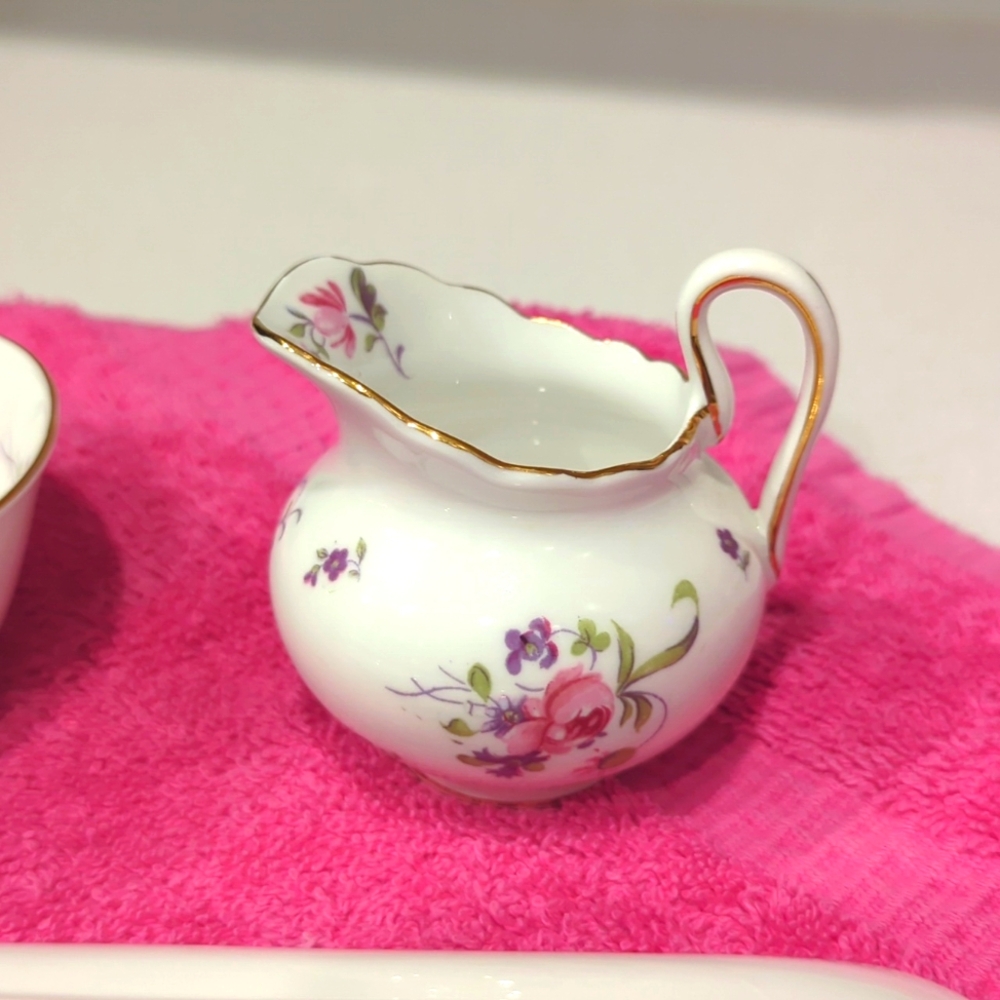 Vintage Royal Chelsea Cream and Sugar Set - Picture 5 of 9